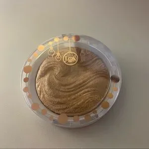 J. CAT BEAUTY You Glow Girl Baked Highlighter – Farbe Twilight, Für Strahlenden Teint & Lidschatten